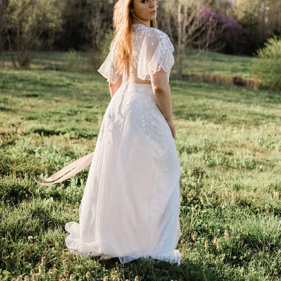 COPY - ASOS EDITION Mia embroidered flutter sleeve - Picture 2 of 11